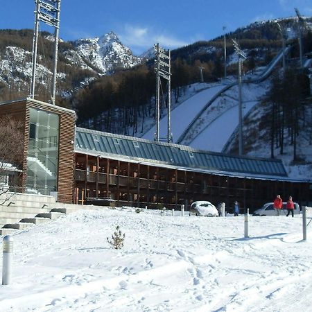 Pragelato Ski Jumping Hotel Exteriér fotografie